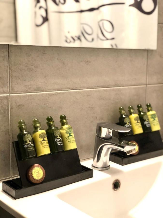 Casa Navarino - Premium Apartment In The City Centre Thessalonique Extérieur photo